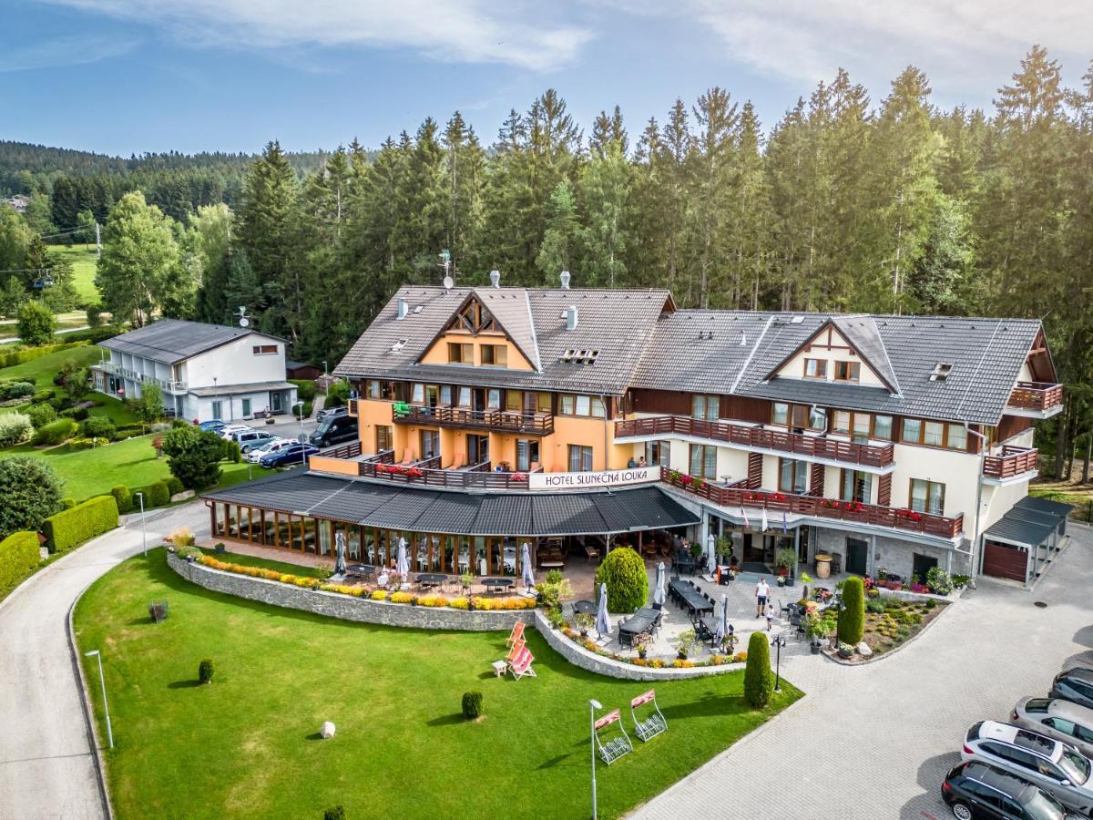 Hotel Slunecna Louka Липно-над-Влтавой Экстерьер фото